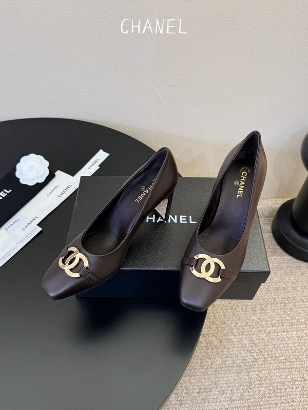 CC 26ss Logo Square-Toe Pumps Dark Brown Lambskin 835684