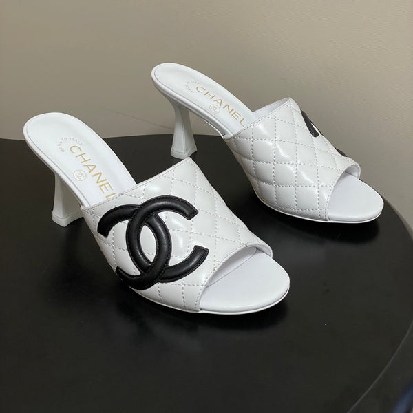 CC 26A Logo Quilted Heeled Sandals 8cm White Black Lambskin 834711