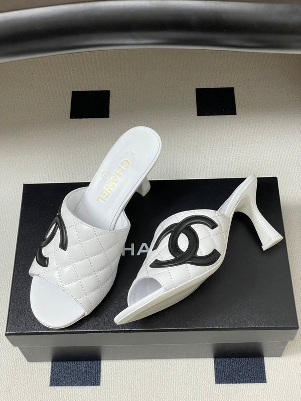 CC 26A Logo Quilted Heeled Sandals 8cm White Black Lambskin 834711
