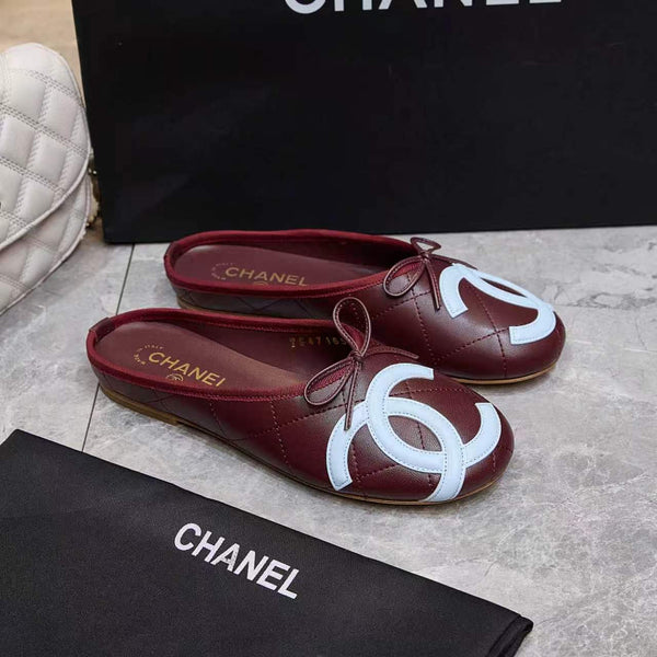 CC Coco Beach 26SS Flat Mules Burgundy Quilted Lambskin Blue Logo 840267