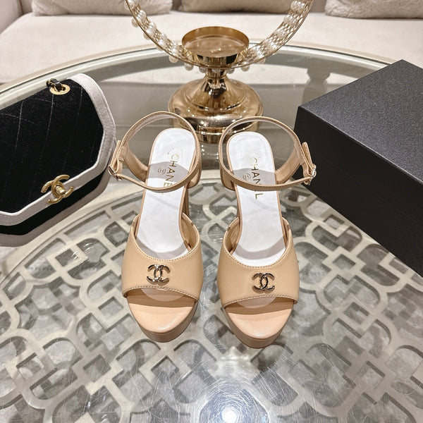 CC 2026 Platform Sandals 11cm Begie Sheepskin 834298