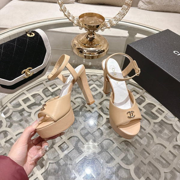 CC 2026 Platform Sandals 11cm Begie Sheepskin 834298