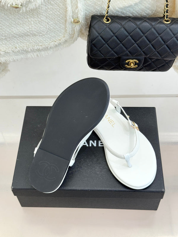 CC New Minimalist Flip-Flop Flat Sandals Calfskin 841972