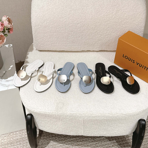 LV Treasure Thong Flat Logo Patent Leather 840385