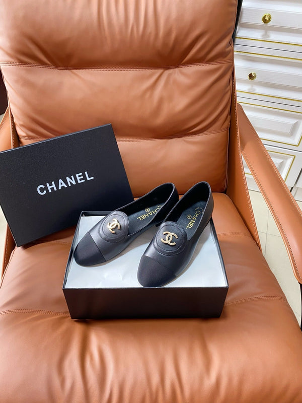 CC 26P Double C Loafers Black Lambskin & Grosgrain 857977