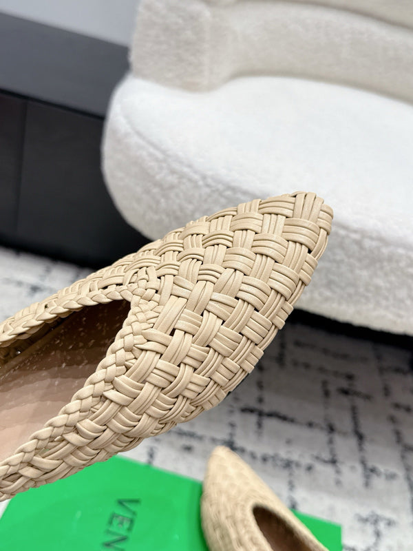 BV 26ss Intrecciato Slingback Heels 5.5cm Begie Woven Leather 858419