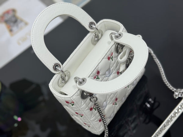 CD Mini Lady Dior 17cm White Embroidered Cowhide Leather SHW 158728