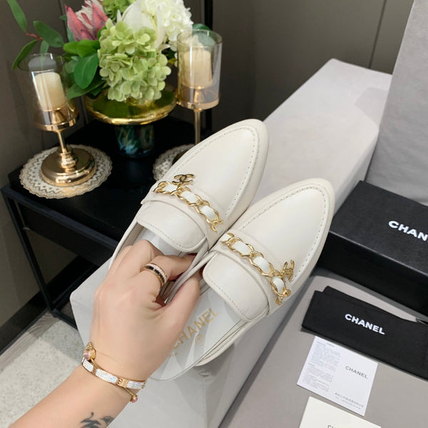 CC Chain Trim Mules White Cowhide Leather 874952