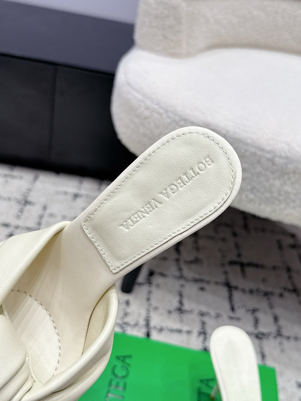 BV Knot Mule Sandals 9cm White Lambskin Leather 880937