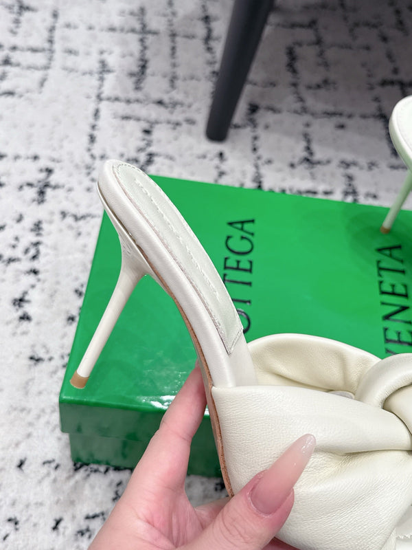 BV Knot Mule Sandals 9cm White Lambskin Leather 880937