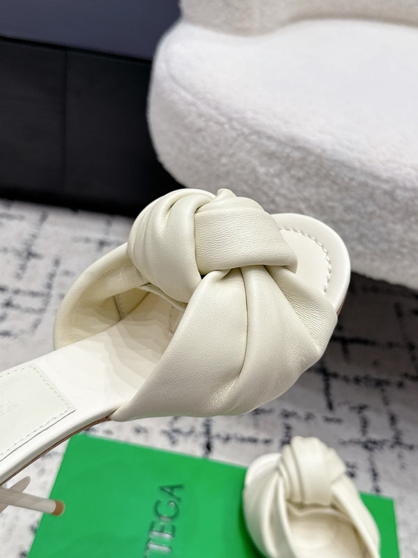 BV Knot Mule Sandals 9cm White Lambskin Leather 880937