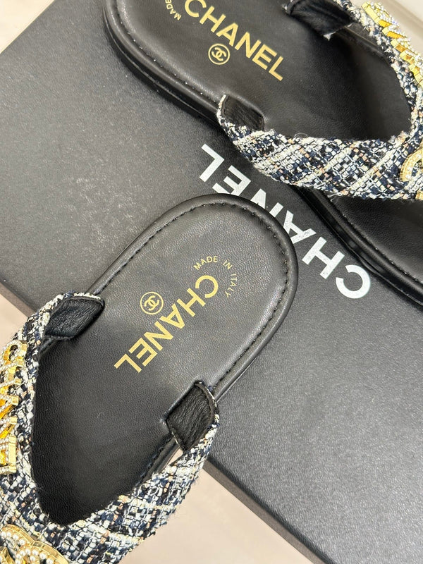 CC Crystal Logo Platform Thong Sandals Flat Black Tweed 887781