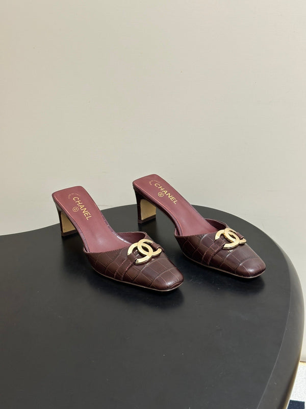 CC 26A Square Toe Mules 6cm Chocolate Patent Embossed Leather 888046
