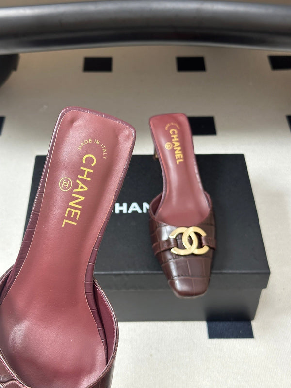CC 26A Square Toe Mules 6cm Chocolate Patent Embossed Leather 888046