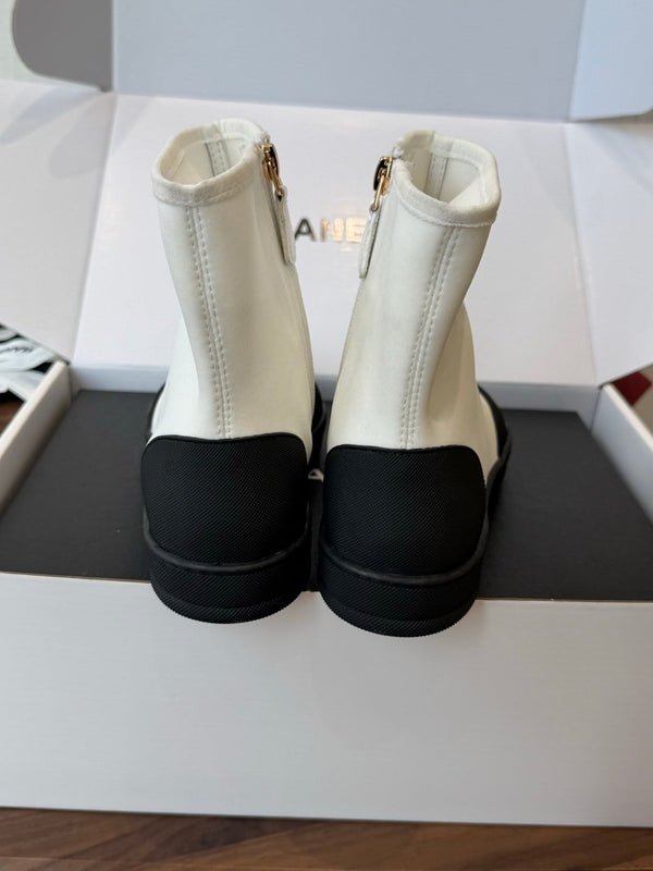 CC Coco Beach 2026 Short Boots Black White Mixed Fibers & Rubber 887679
