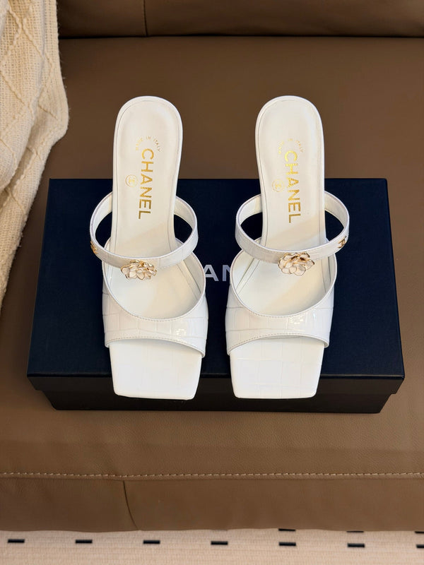CC 26A Camellia Double C Square Toe Mules 10cm White Stone-Grain Cowhide 888703