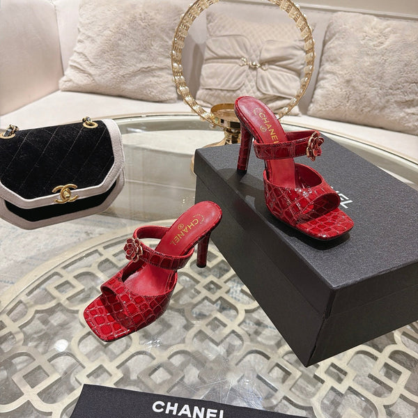 CC 26A Camellia Double C Square Toe Mules 10cm Red Stone-Grain Cowhide 890675