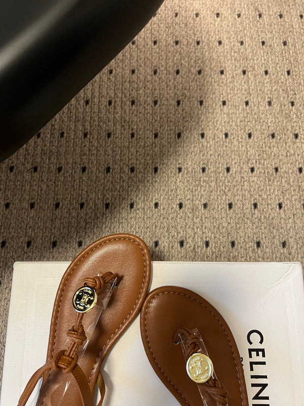 CL 26ss Penny Thong Flat Sandals Goatskin Leather