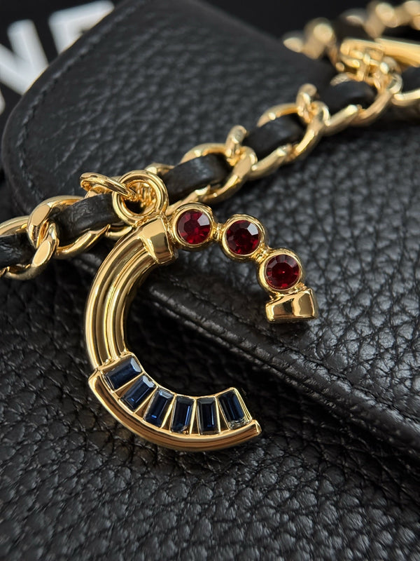 CC 26s Métiers d'Art Small Flap Bag 22 Black Grained Leather & Enamel Charms