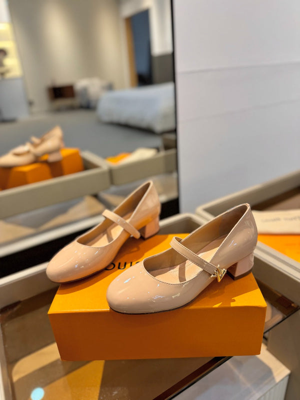 LV Romy Mary Jane Pumps Beige Patent Leather 893583