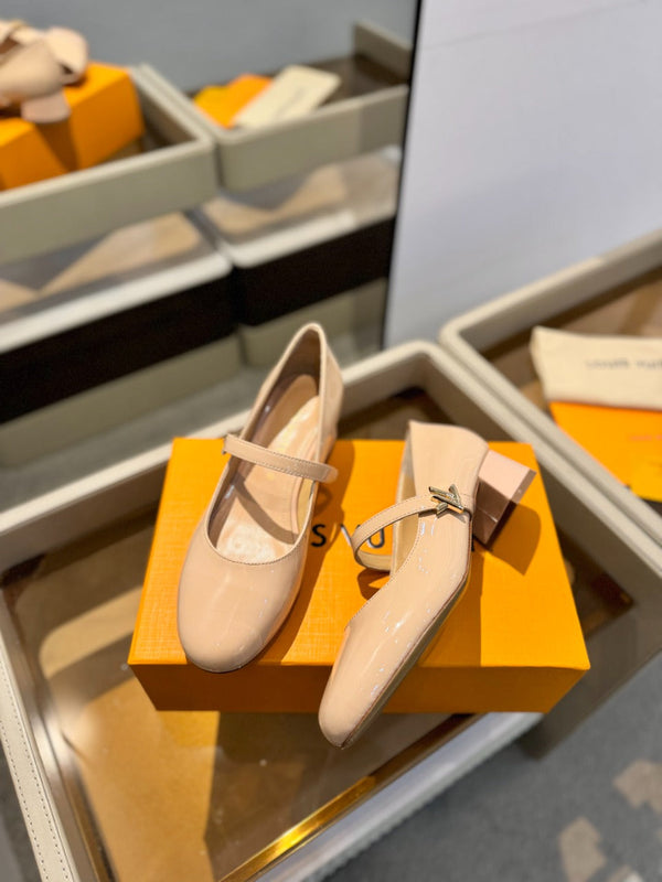 LV Romy Mary Jane Pumps Beige Patent Leather 893583