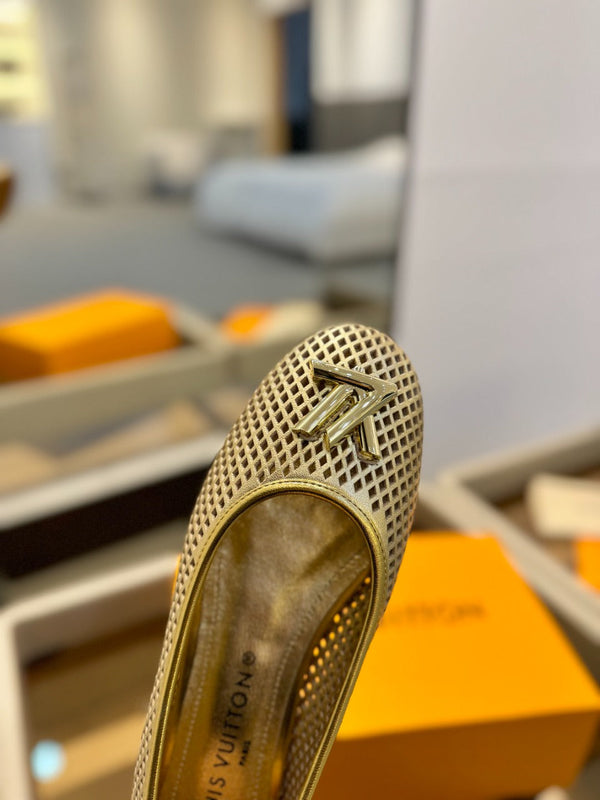 LV Shake Perforated Ballet Flats Gold Calfskin 893575