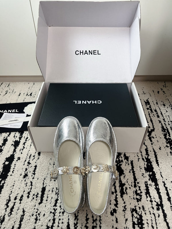 CC 26A Charm Mary Jane Ballet Flats Silver Metallic Leather 900754