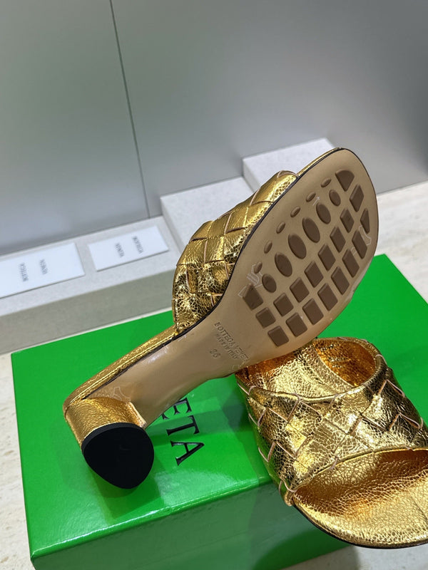 BV 26s Blink Intrecciato Mules 4.5cm Gold Metallic Leather 896576