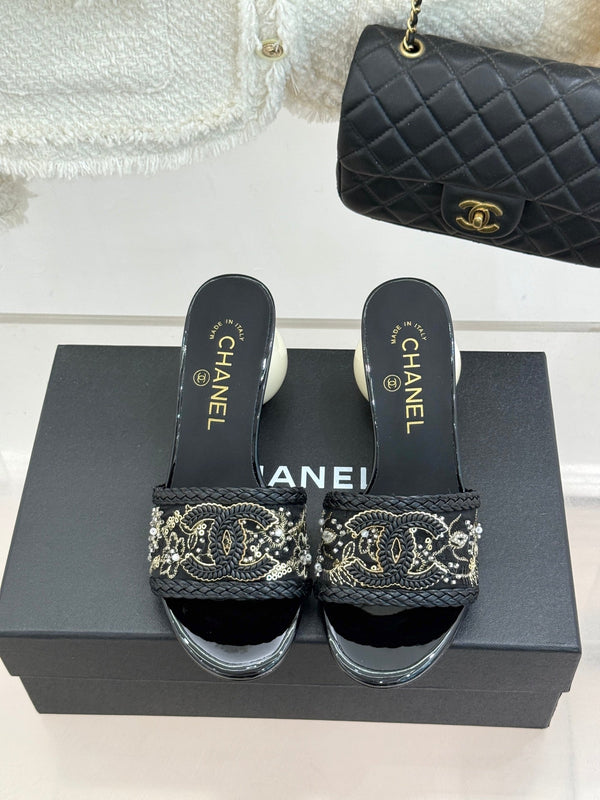 CC Pearl Heel Beaded Embroidered Mules Black Lambskin 904681