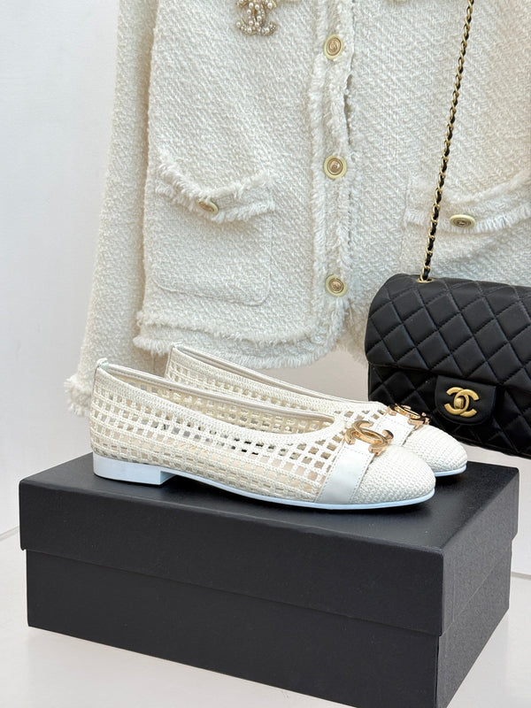 CC Mesh Woven Ballet Flats White Woven Fabric 904673