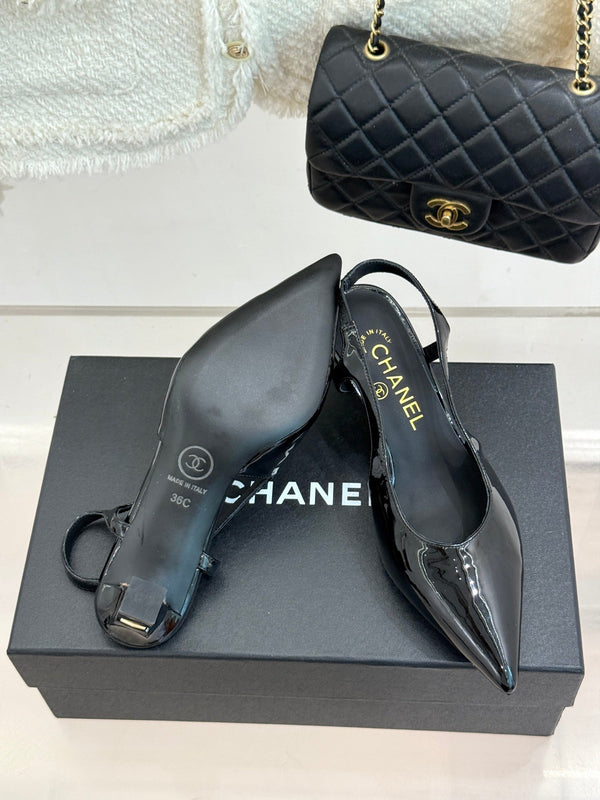 CC 26A Pointed Toe Slingback Pumps Black Patent Cowhide 904670