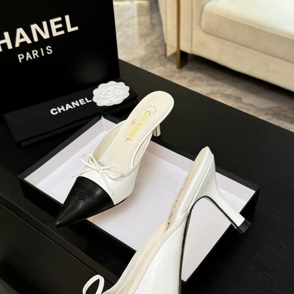 CC Bow Pointed Toe Mules Black White Leather 912939