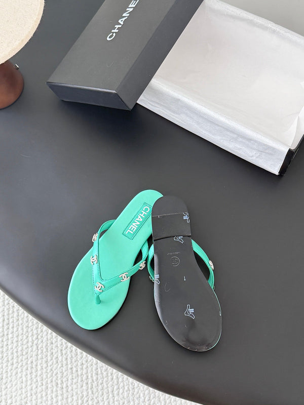 CC Crystal Logo Thong Sandals Mint Green Leather 915117