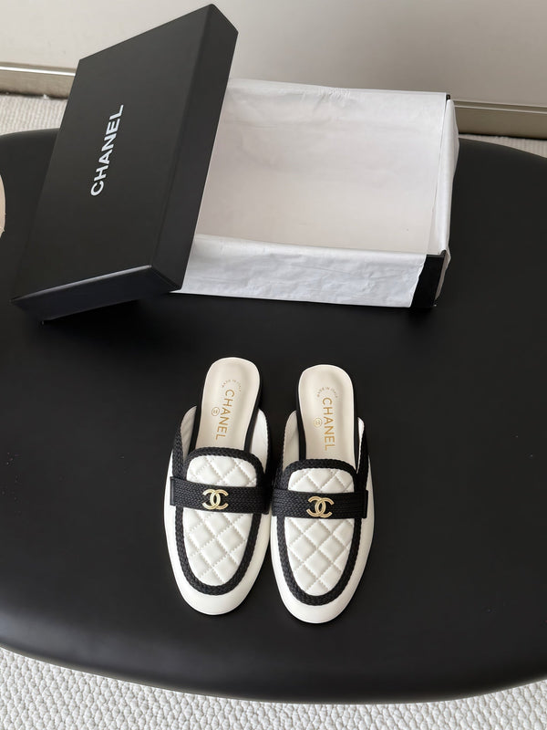CC Quilted Logo Strap Mules White Leather 914193
