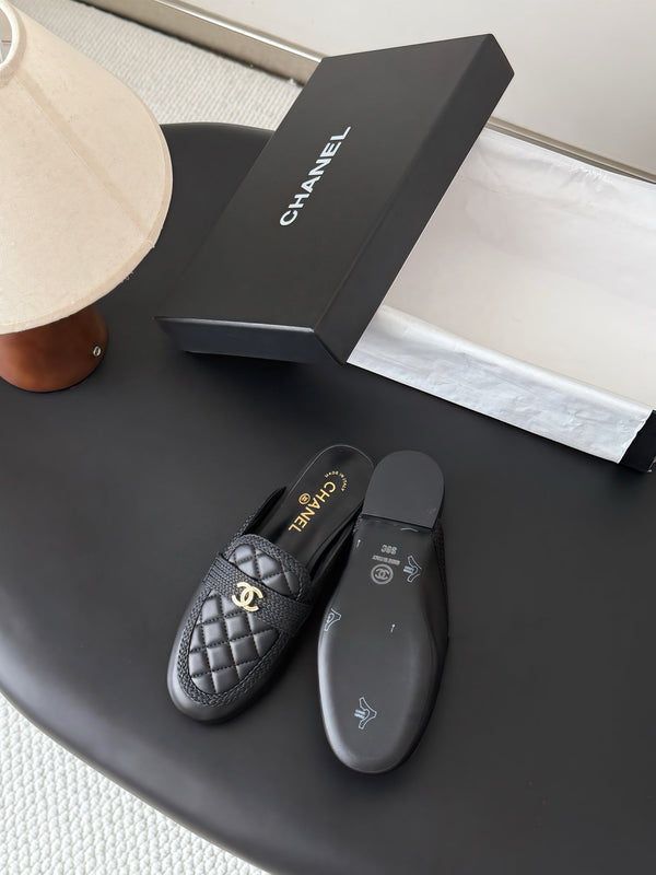 CC Quilted Logo Strap Mules Black Leather 914190