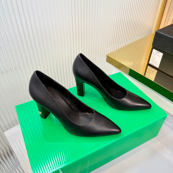 CC 26s Pumps 8.5cm Black Lambskin 924309
