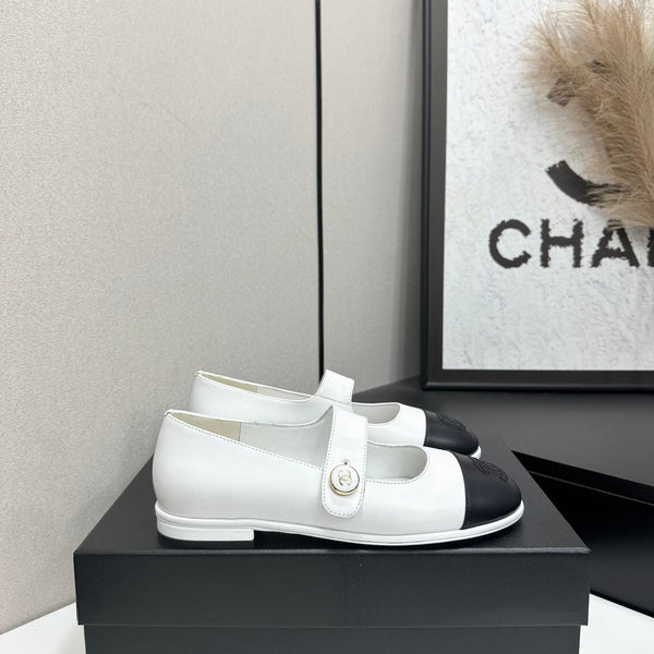 CC Mary Jane Flats White Black Leather 925645