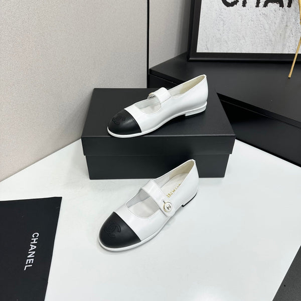 CC Mary Jane Flats White Black Leather 925645