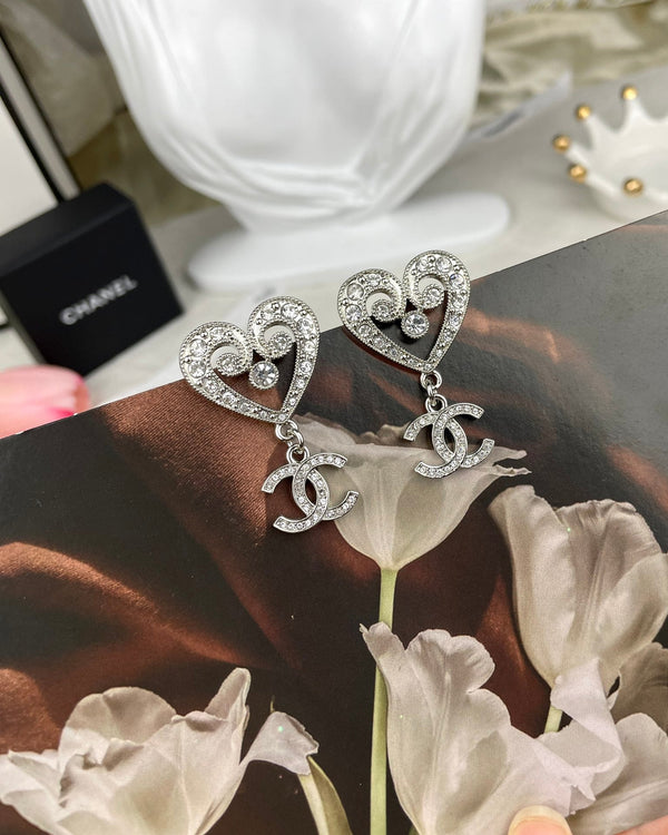 CC Earrings 284873