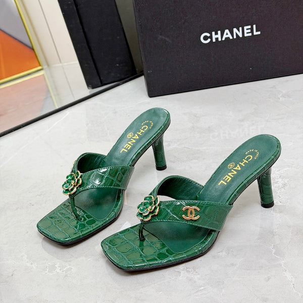 CC 26A Camellia Double C Thong Sandals 8.5CM Green Stone-Grain Cowhide 938253