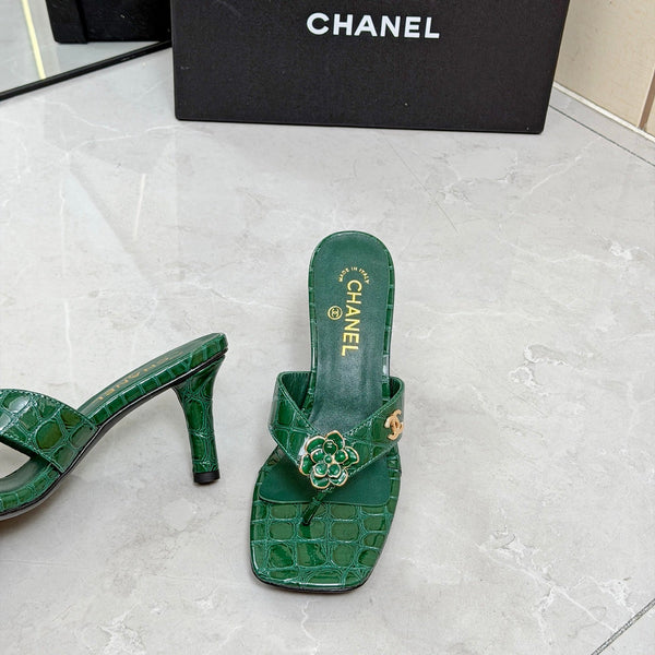 CC 26A Camellia Double C Thong Sandals 8.5CM Green Stone-Grain Cowhide 938253