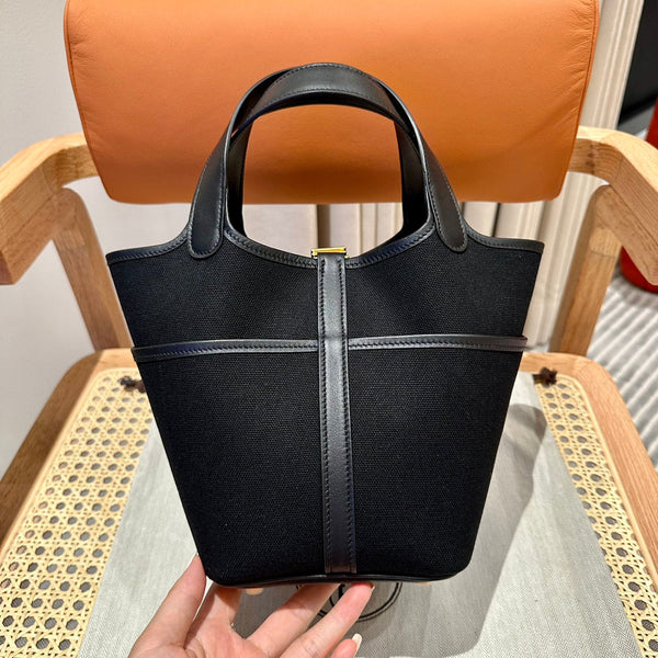 HM Picotin Lock 18CM Pocket Handbag Black Swift Canvas