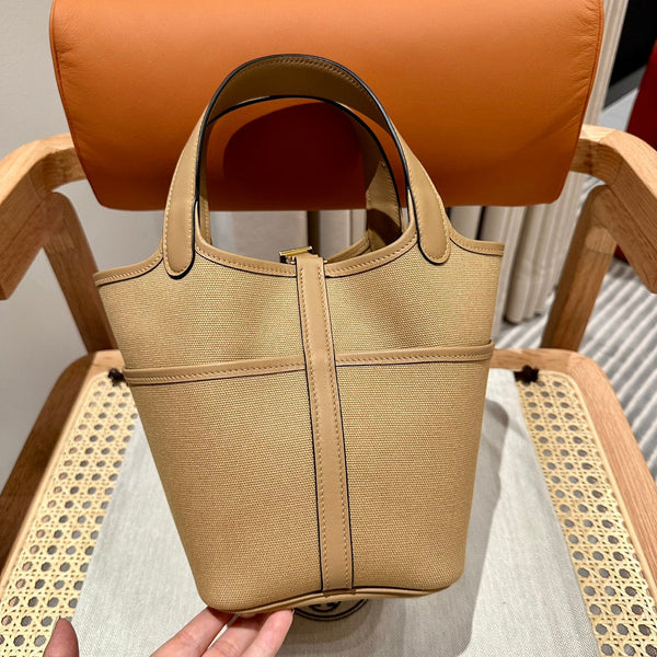 HM Picotin Lock 18CM Pocket Handbag Beige Swift Canvas