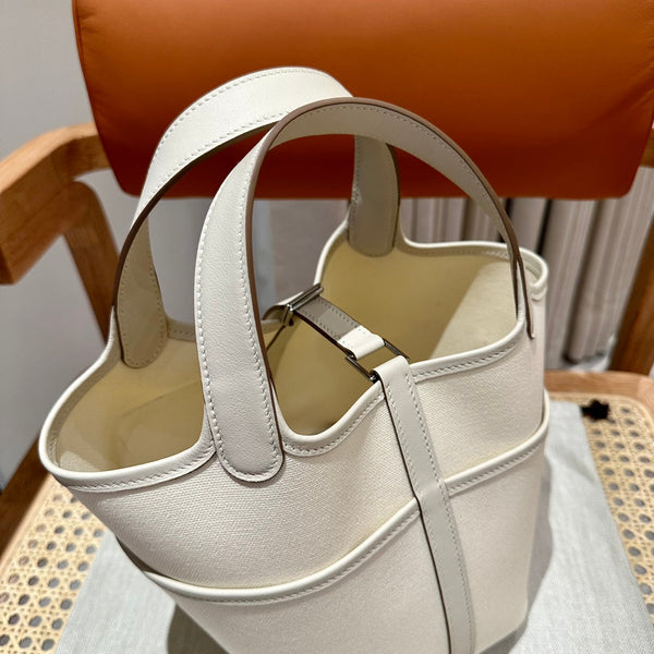 HM Picotin Lock 18CM Pocket Handbag Ivory Swift Canvas
