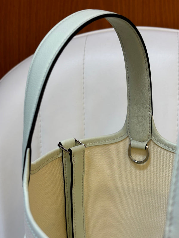 HM Picotin Lock 18CM Pocket Handbag Ivory Mint Green Swift Canvas