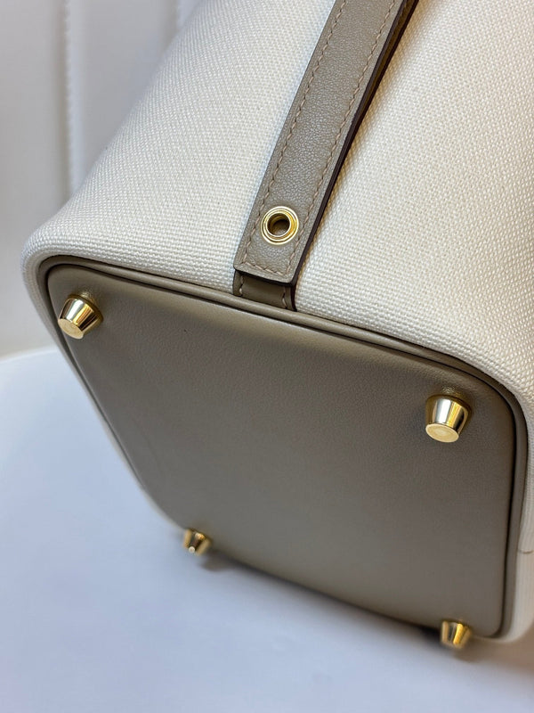 HM Picotin Lock 18CM Pocket Handbag Ivory Kakhi Swift Canvas
