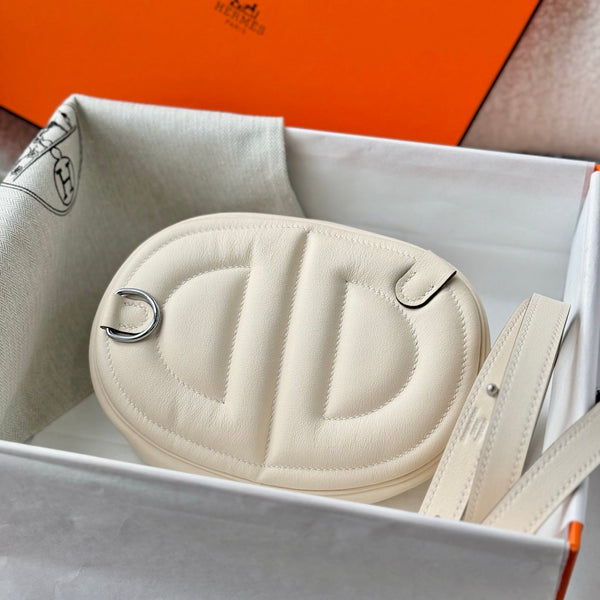 HM In-the-Loop Belt 19CM Bag Cream Swif