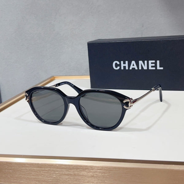 CC Sunglasses 71