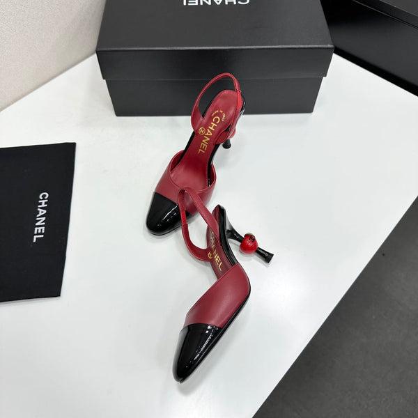 CC Métiers d'Art Apple Slingback Pumps Burgundy Black Leather 944651