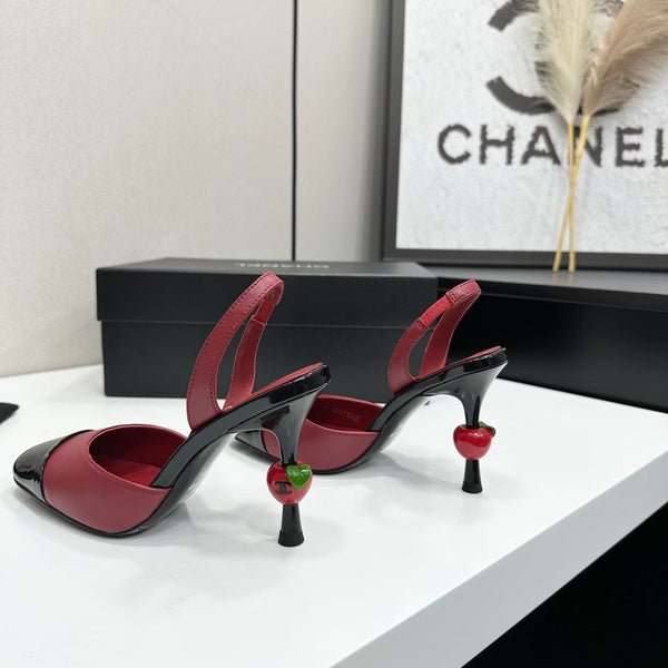 CC Métiers d'Art Apple Slingback Pumps Burgundy Black Leather 944651